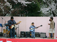 2006.4.2第29回城山さくらまつり 023.jpg
